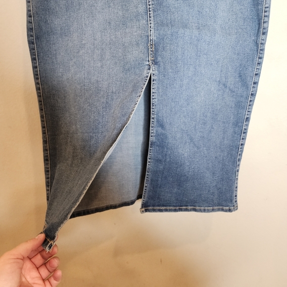 NWT Rachel Zoe Stretch Denim Maxi Skirt Front Slit Medium Wash size 14. - Picture 12 of 15